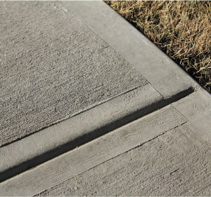 Woodland Hills Not enough grooves/joints in between the concrete panels
